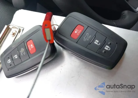 2023 Toyota Rav4 Xle Premium z USA, uszkodzony, nr VIN JTMC1RFV7PD102920